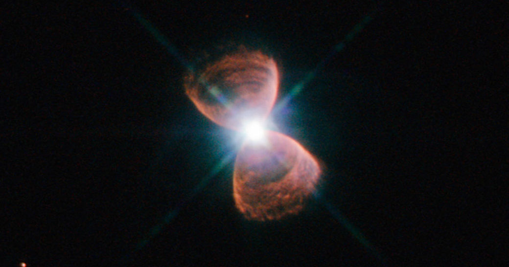 Tvískauta hringþokan Hubble 2